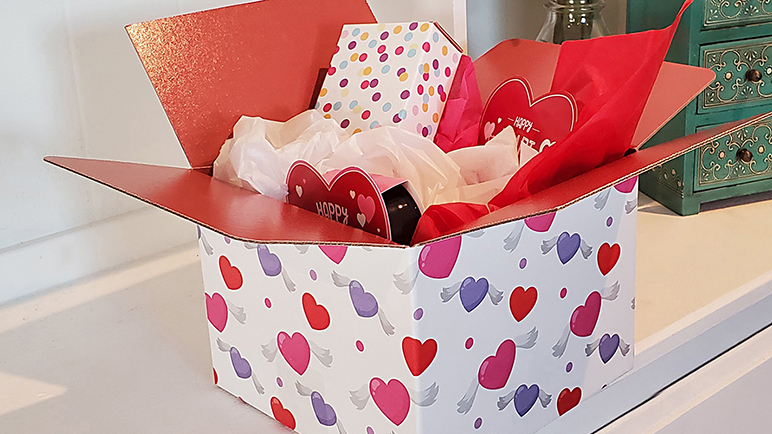 Custom Valentines Day shipping box with inside and outside printing